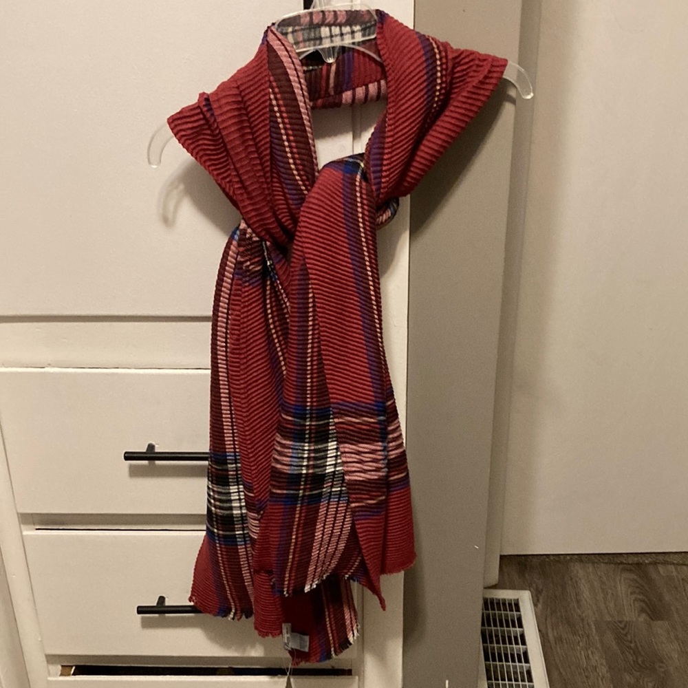 G.H. BASS & CO. UNSZ Scarf 🧣.